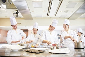 服部栄養専門学校(핫토리영양전문학교)